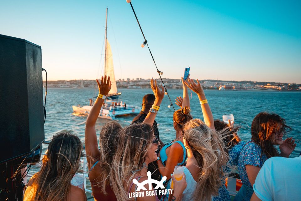 Lisbon: Sunset Boat Party With 2 Drinks and Free Club Entry - Nearby Attractions