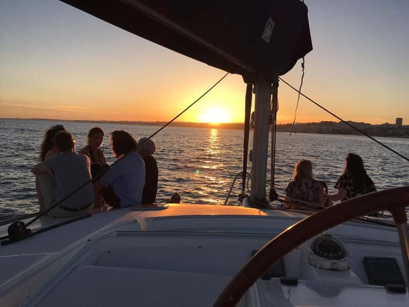 Lisbon: Sunset Catamaran Cruise with Drinks - Key Points