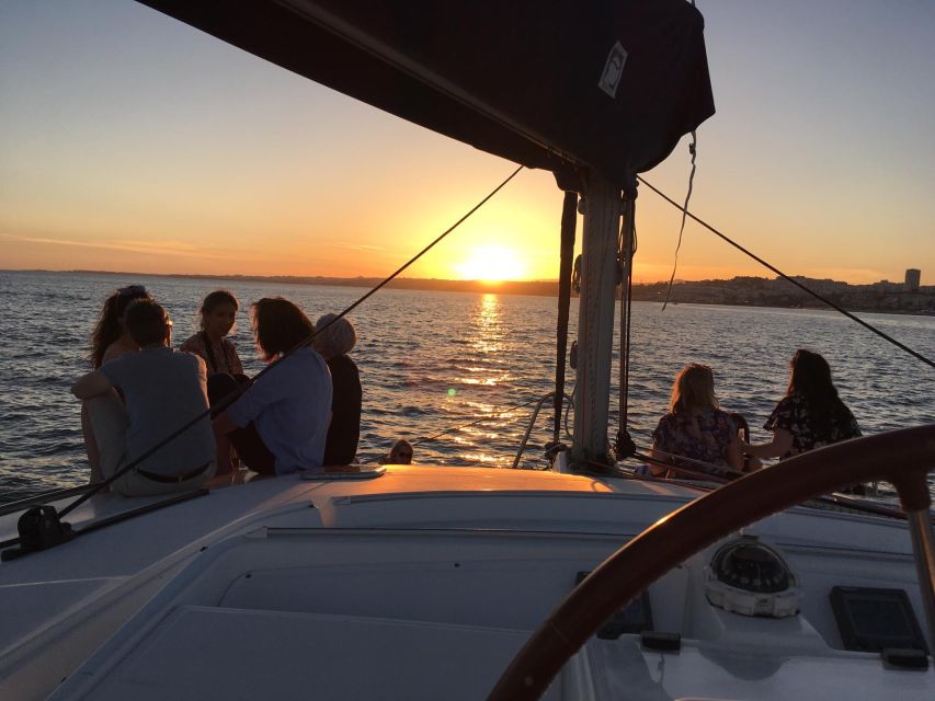 Lisbon: Sunset Catamaran Cruise With Welcome Drink - Important Information
