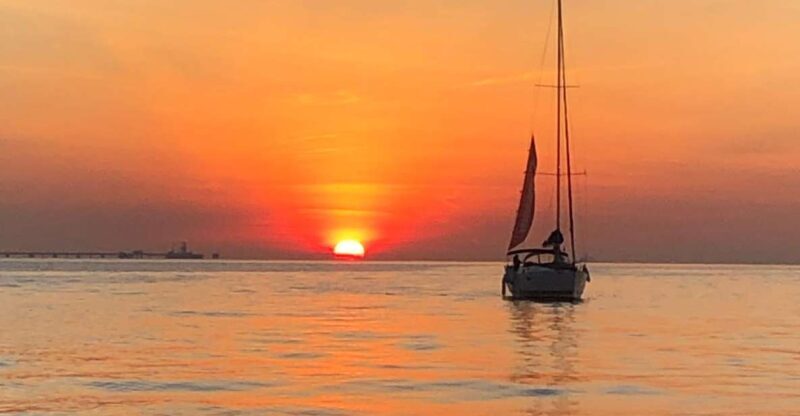 Lisbon: Sunset Cruise with Drinks and Snacks - Key Points