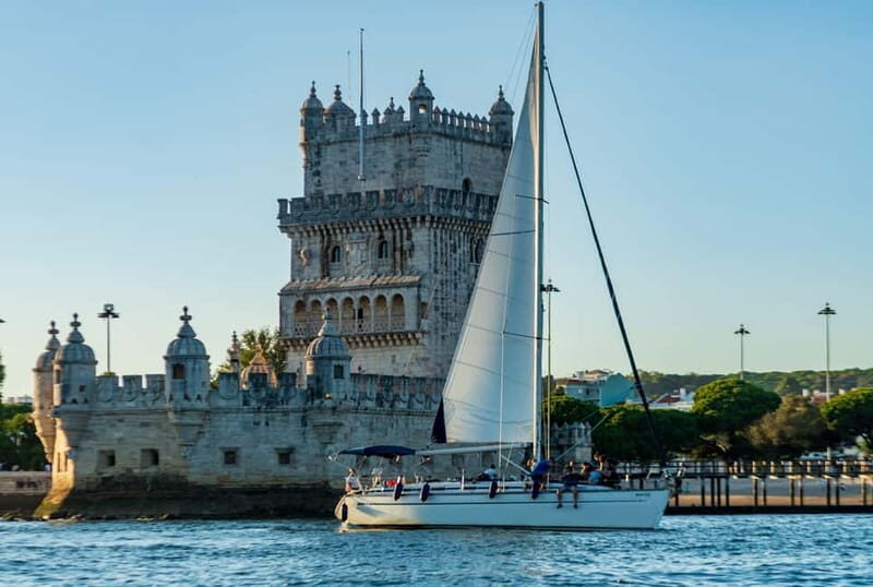 Lisbon: Sunset Sailing Boat Tour with Drinks - Who Should Consider This Experience?