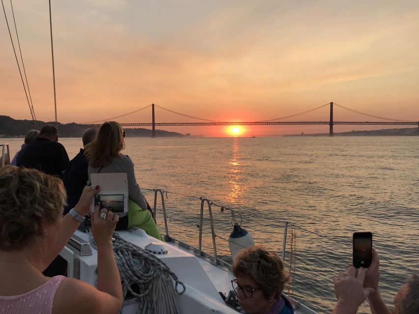 Lisbon: Sunset Sailing Cruise With Wine - Highlights