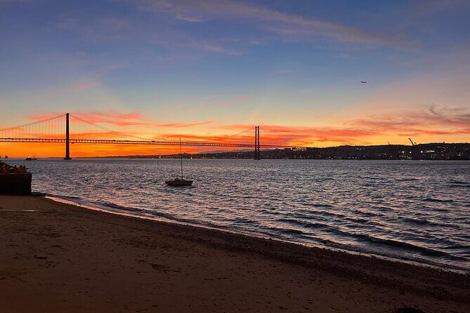Lisbon: Sunset Sailing with Local Wine & Stunning Views - A Close Look at the Experience