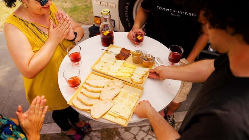 LISBON SUNSET TO NIGHT in Vintage Jeep with FOOD & DRINKS - Why This Tour Stands Out