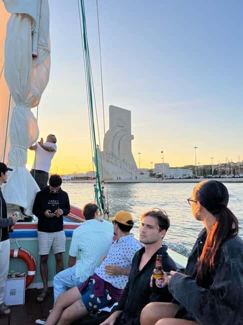 Lisbon: Tagus Cruise on Historic 1895 Boat with Drinks - An Authentic Journey through Lisbon’s Waterways