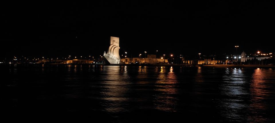 Lisbon: Tagus River Boat Sunset and Night Champagne Tour - Monuments and Landmarks