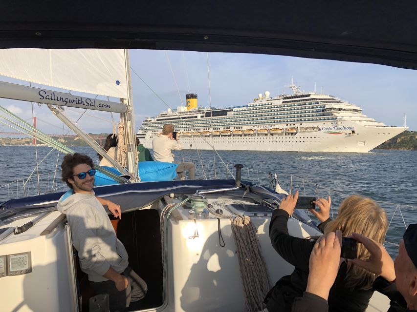 Lisbon: Tagus River Sunset Cruise With Drinks - Key Points