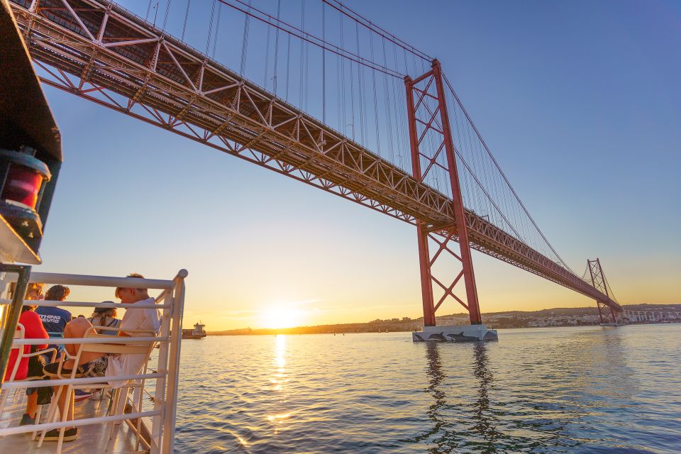 Lisbon: Tagus River Sunset Tour With Snacks and Drink - Important Tour Information