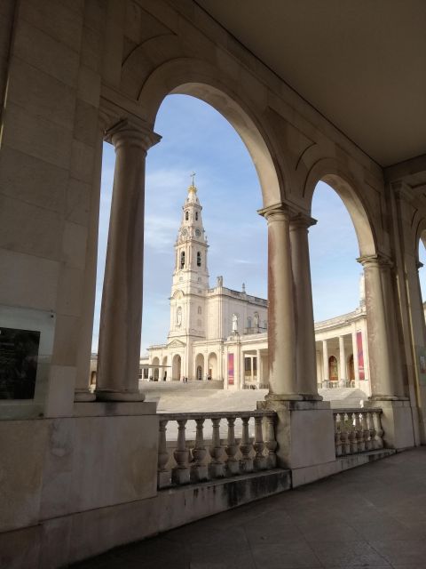Lisbon to Fatima, Nazare, and Obidos, Full-Day Private Tour - Fatima Sanctuary Visit