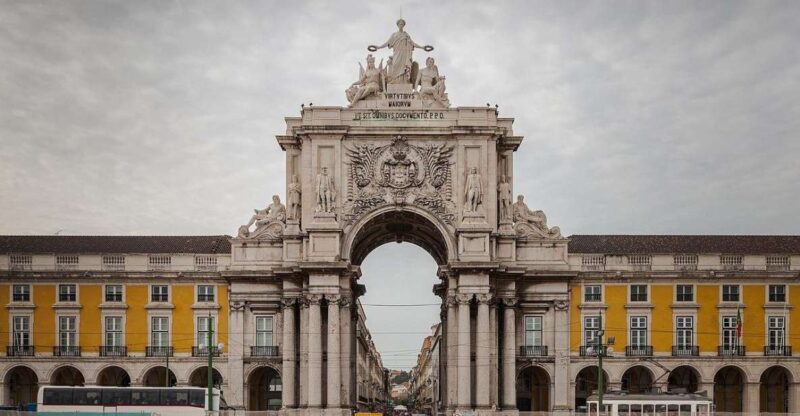 Lisbon to Madrid up to 2 Stops in Merida and Toledo - Booking Information