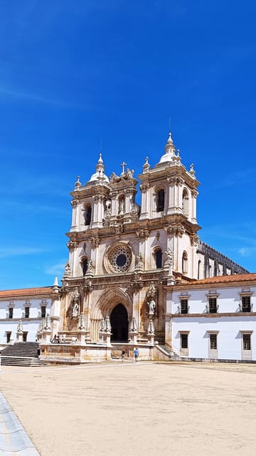 Lisbon: to Porto or vice versa Day Tour with up to 3 stops - The Sum Up