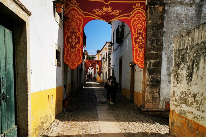 Lisbon to Porto With Stop Óbidos, Nazaré, Fátima, Coimbra, Aveiro - Guided Tour