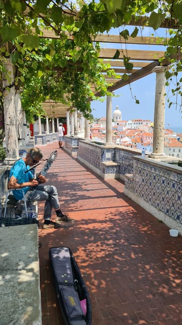 Lisbon: Tuk Tuk 1H30 Tour Old Town Complete with a Old Timer - Final Word