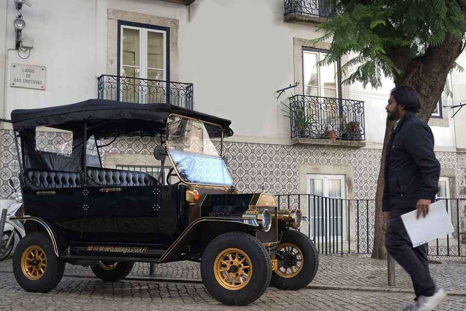Lisbon: Vintage Vehicle Replica Private Tour - Guided Tour With Driver/Guide