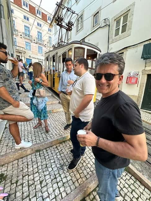 Lisbon: Walking Tour & Local Pastry - Key Points  