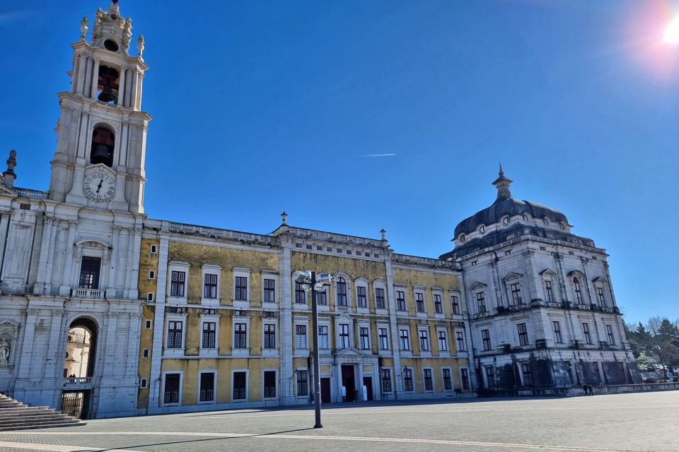 Lisbon: Wellingtons Defensive Lines Tour - Basilica and Mafra National Palace