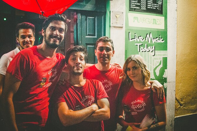 Lisbon Wild Pub Crawl - Dress Code and Restrictions