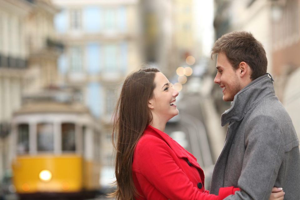 Lisbon's Festive Highlights: A Christmas Walking Tour - Festive Charm of City Plazas