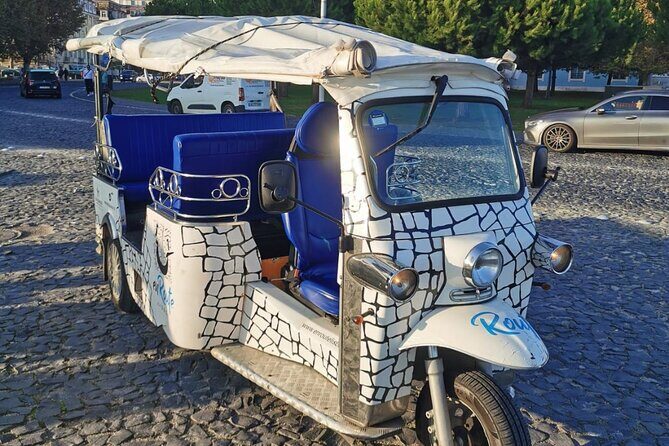Lisbon's Old Town Private Tuk Tuk Tour (1 Hour and 30 Minutes) - Key Points