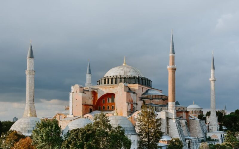 Little Hagia Sophia, Blue Mosque & Hagia Sophia Walking Tour - A Stroll Through Ottoman Istanbul