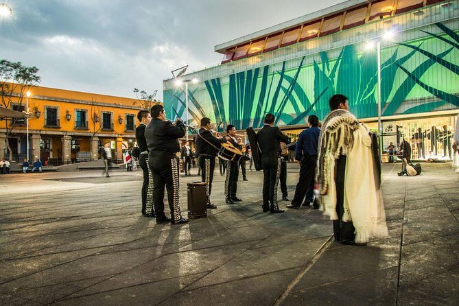 Live a Mexican Night in Plaza de los Mariachis - What to Expect from the Tour