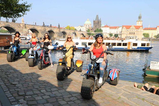 Live-Guided Tour - Trike-Harley Adventure of Prague - Meeting and Safety Information