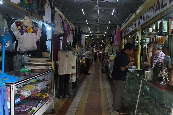 Live Like Local in Real Merida - A Detailed Look at the Tour Experience