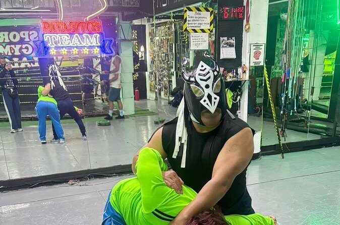 Live Lucha Libre and from the gym to the ring - The Sum Up