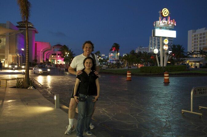 Live the Cancun City Experience! Round Transportation from Cancun - Key Points