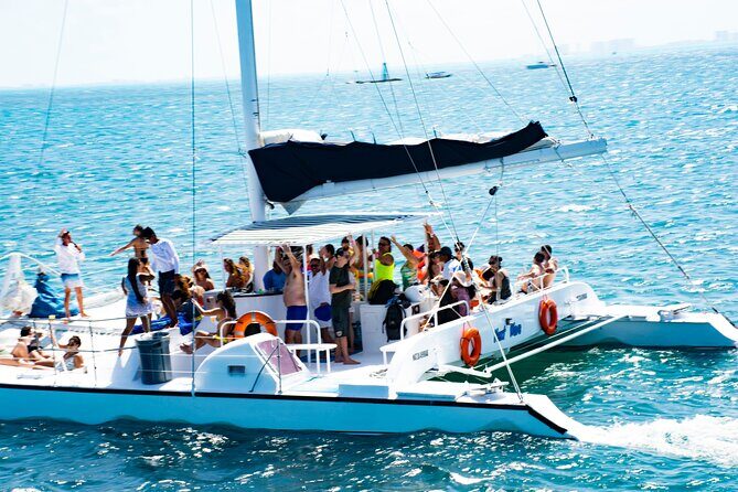 Live The Luxury Catamaran Isla Mujeres Tour in Cancun - What Travelers Say