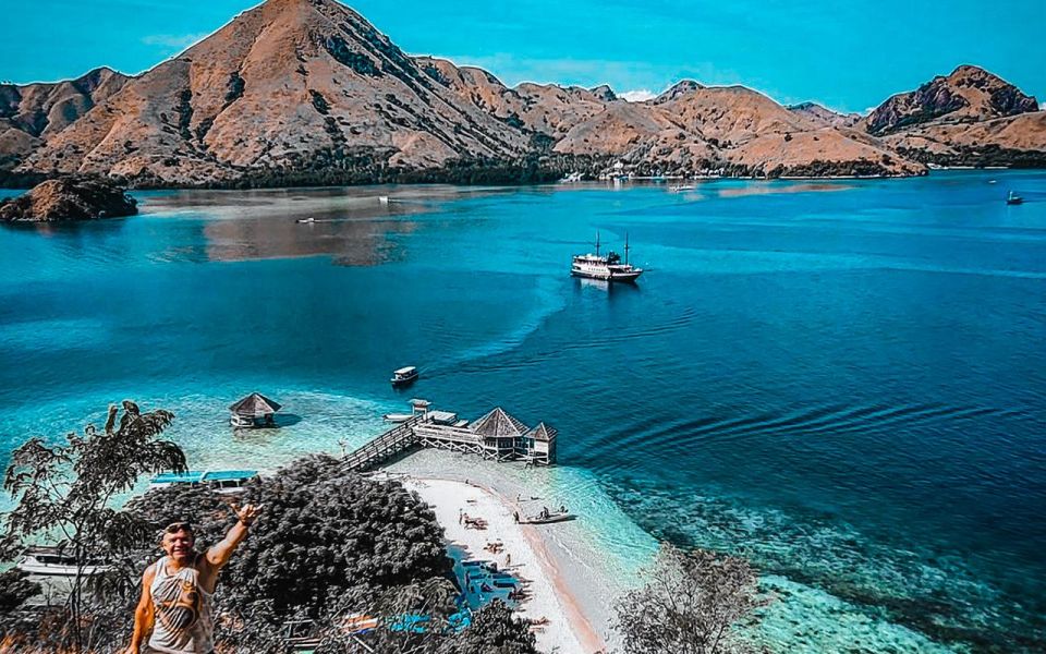 Liveaboard Komodo Tour 3 Days Private Boat - Island Hopping - Padar Island, Long Beach, Komodo Island, Taka Makassar, Manta Point