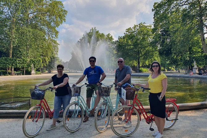 Lively Brussels Highlights Bike Tour DUTCH - Highlights of the Tour
