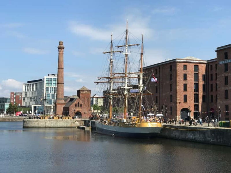 Liverpool: 1-Hour Guided Tour along the Waterfront - Key Points