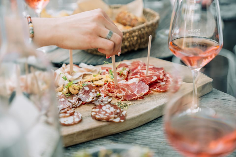 Ljubljana: Ljubljana Food Tour by Sigismundi, Eat & Drink - Key Points
