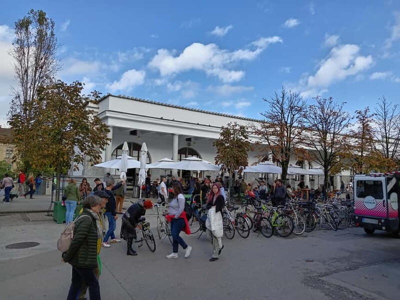 Ljubljana: Old Town Guided Walking Tour in French - FAQ