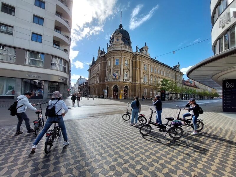 Ljubljana Sightseeing Tour by E-bikes - Inclusions