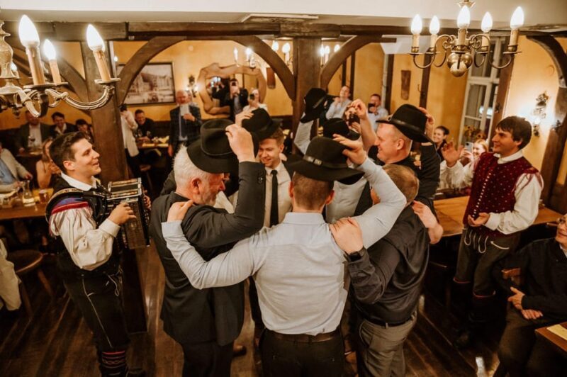 Ljubljana: Traditional Slovenian Dinner and Show - The Heart of the Experience: What to Expect