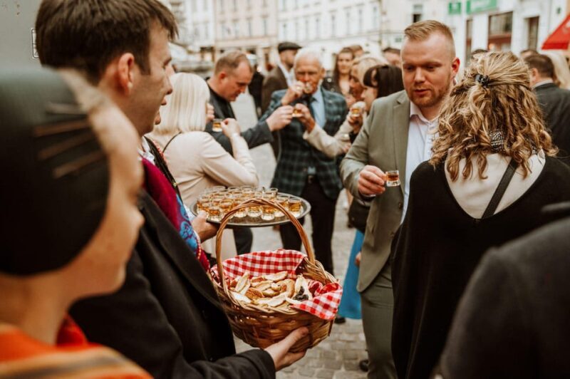Ljubljana: Traditional Slovenian Dinner and Show - Authenticity and Cultural Depth