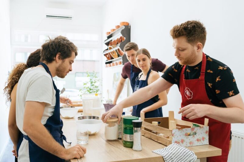 Ljubljana: Traditional Slovenian trukelj Cooking Class - Key Points