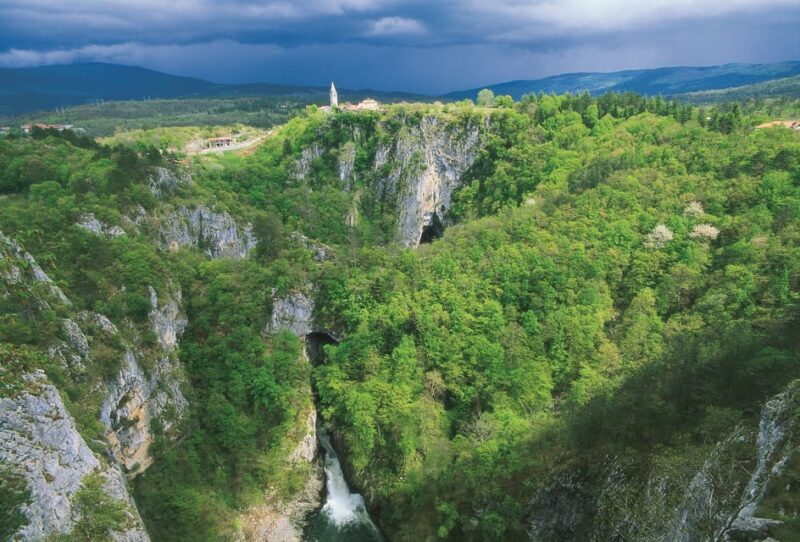 Ljubljana: UNESCO-Listed Škocjan Caves and Piran Day Trip - Discovering Piran