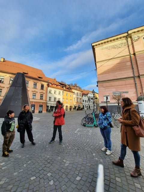Ljubljana: Wonderful tour fun experience time history - FAQs