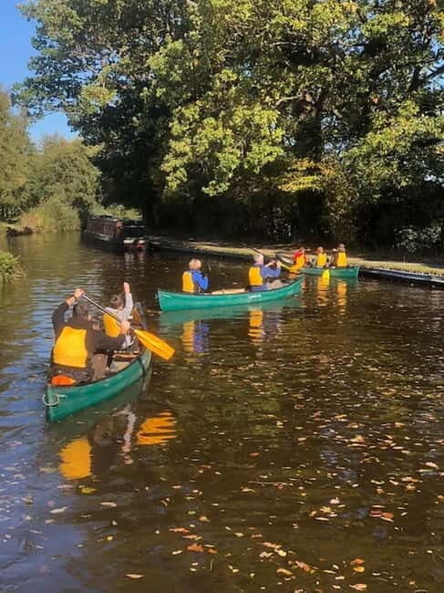 Llangollen: Canoe Hire on the Llangollen Canal - Discovering the Llangollen Canal from the Water