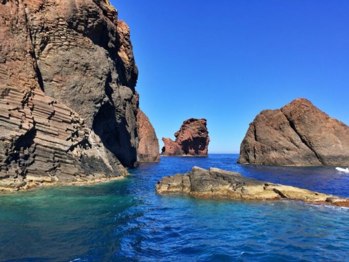 Loading: Scandola, Girolata, and Piana Afternoon Boat Tour - Admiring Volcanic Rock Formations
