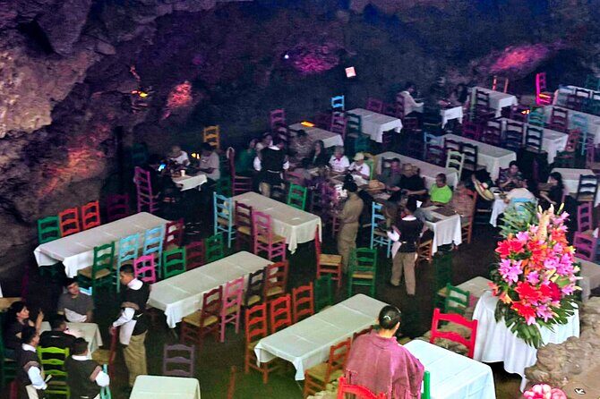 Local Fun from CDMX to The Grotto and the Pyramids of Teotihuacá - An In-Depth Look at the Tour Experience