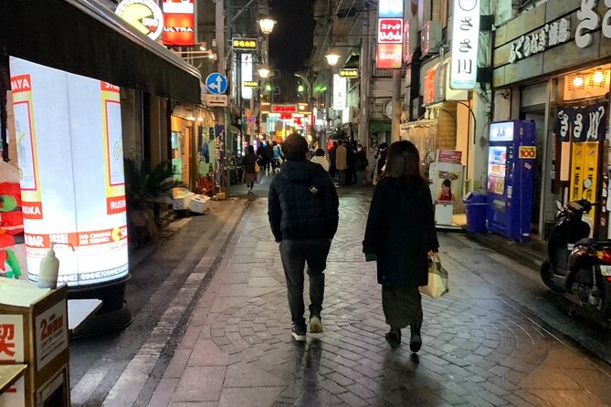 Local Izakaya(Japanese Traditional Bar) Hopping in Shinjuku - Discovering the Unique Charm of Izakayas