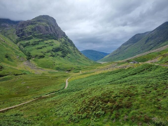 Loch Lomond and The Highlands Day Tour - Booking and Cancellation Policy