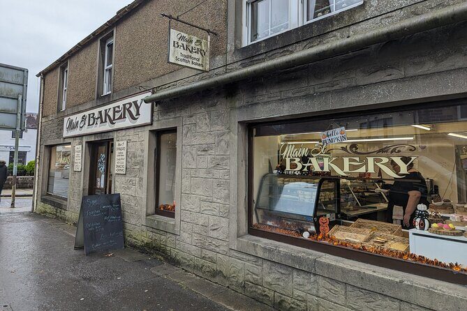 Loch Lomond, Highland Cows, Victorian Town, Kelpies Half-Day Tour - Who might want to consider other options? 