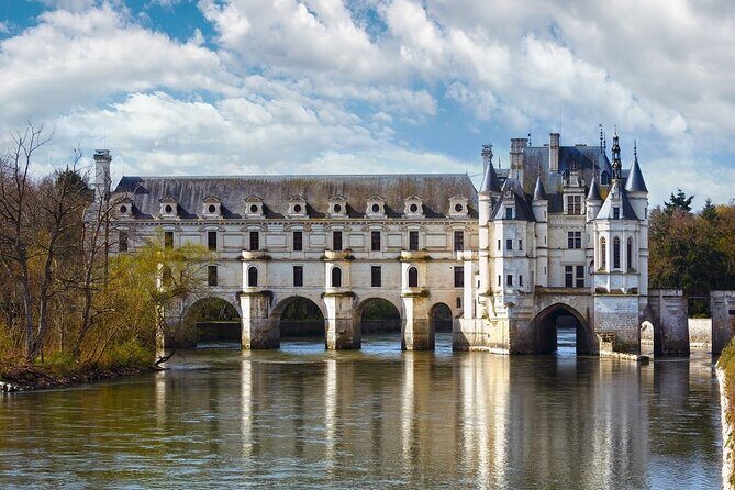 Loire Castles with Wine Tasting Private trip from Paris - Château Royal dAmboise: The Royal Residence and Leonardo’s Final Resting Place