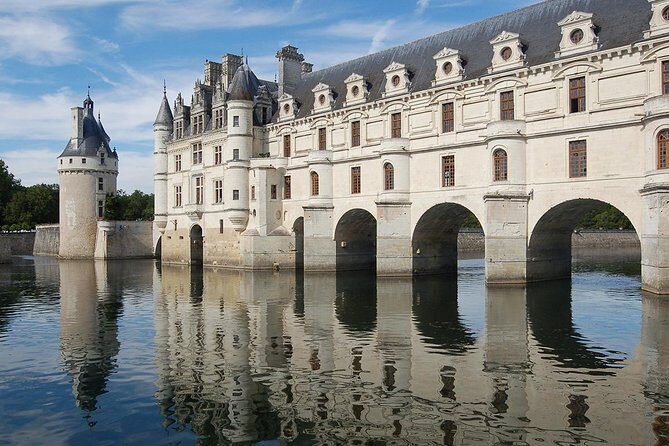 Loire Valley Castles Guided Day Trip from Paris in minivan - A Deep Dive into the Loire Valley Castle Day Trip