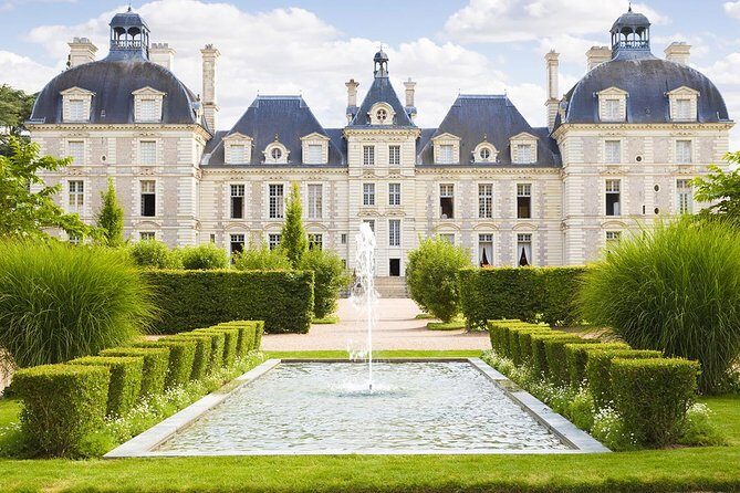 Loire Valley Castles Guided Day Trip from Paris in minivan - The Sum Up